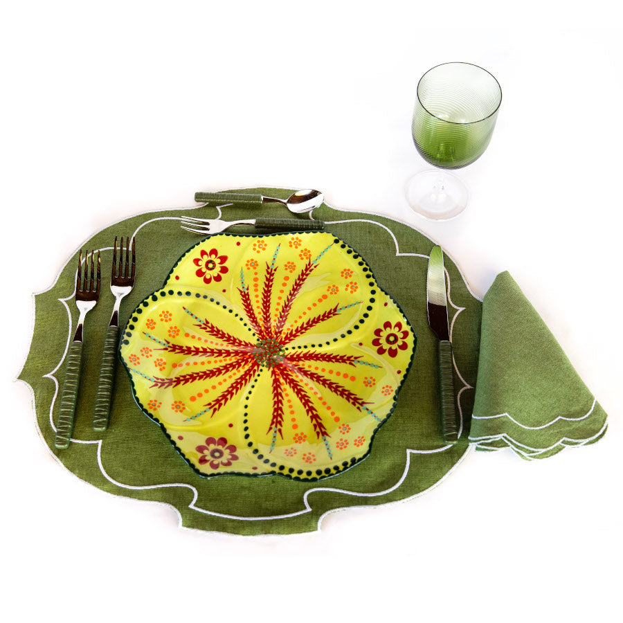 Twilly Festive Dinner Plate - Green Pattern